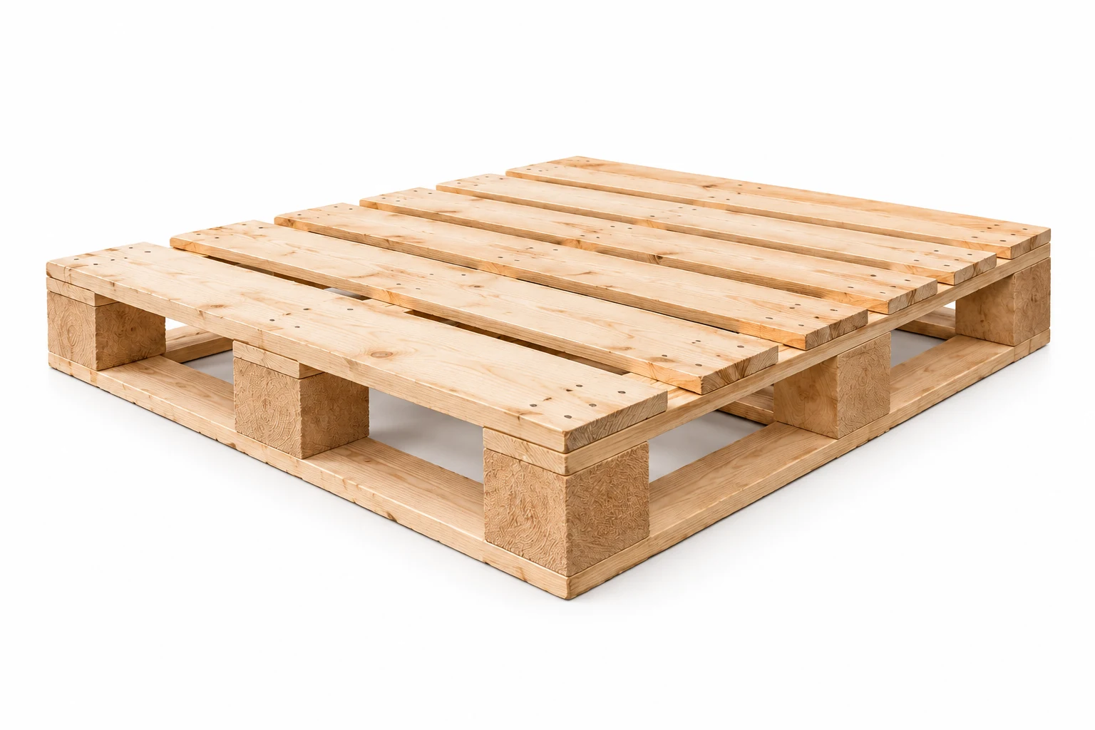 Representative wooden pallet for kiln-dried timber enquiries on a white background; moisture specification is order-specific. Noble Pallets & Packaging, Pakistan.